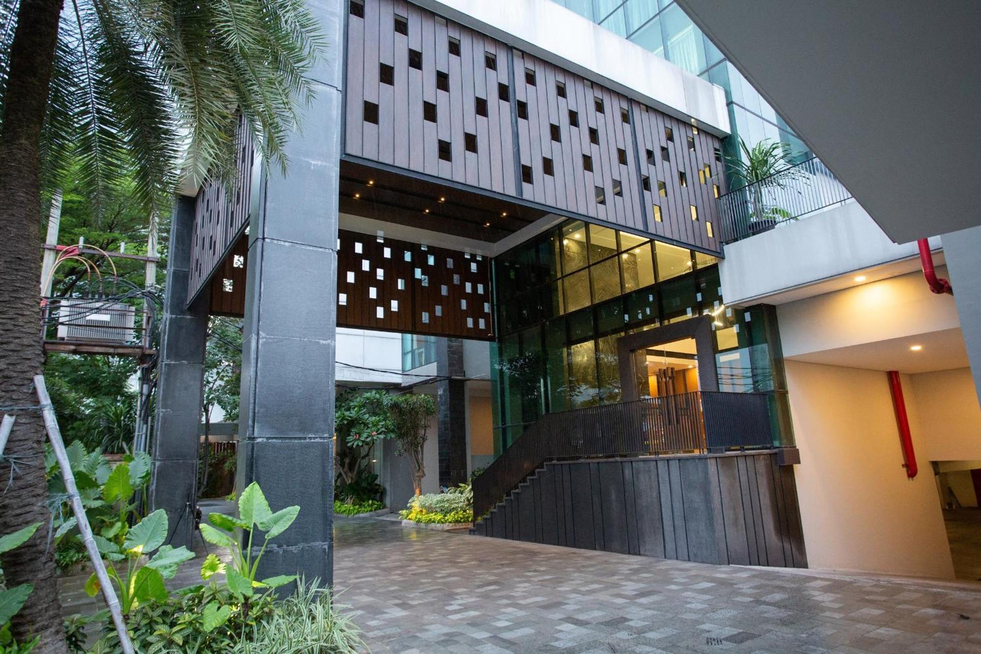 Avissa Suites Jakarta Exterior photo