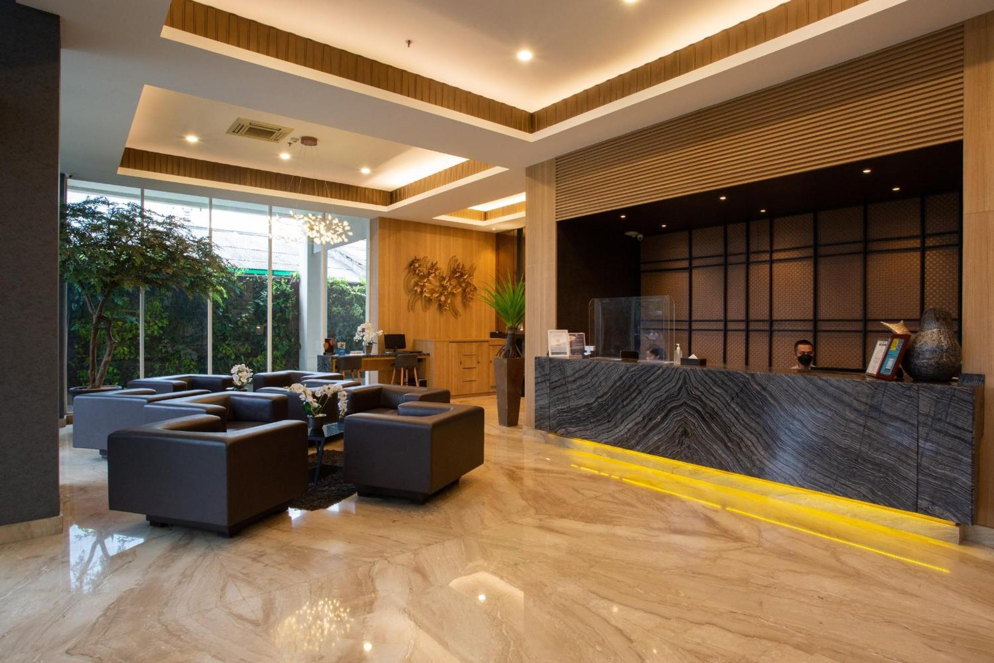 Avissa Suites Jakarta Exterior photo