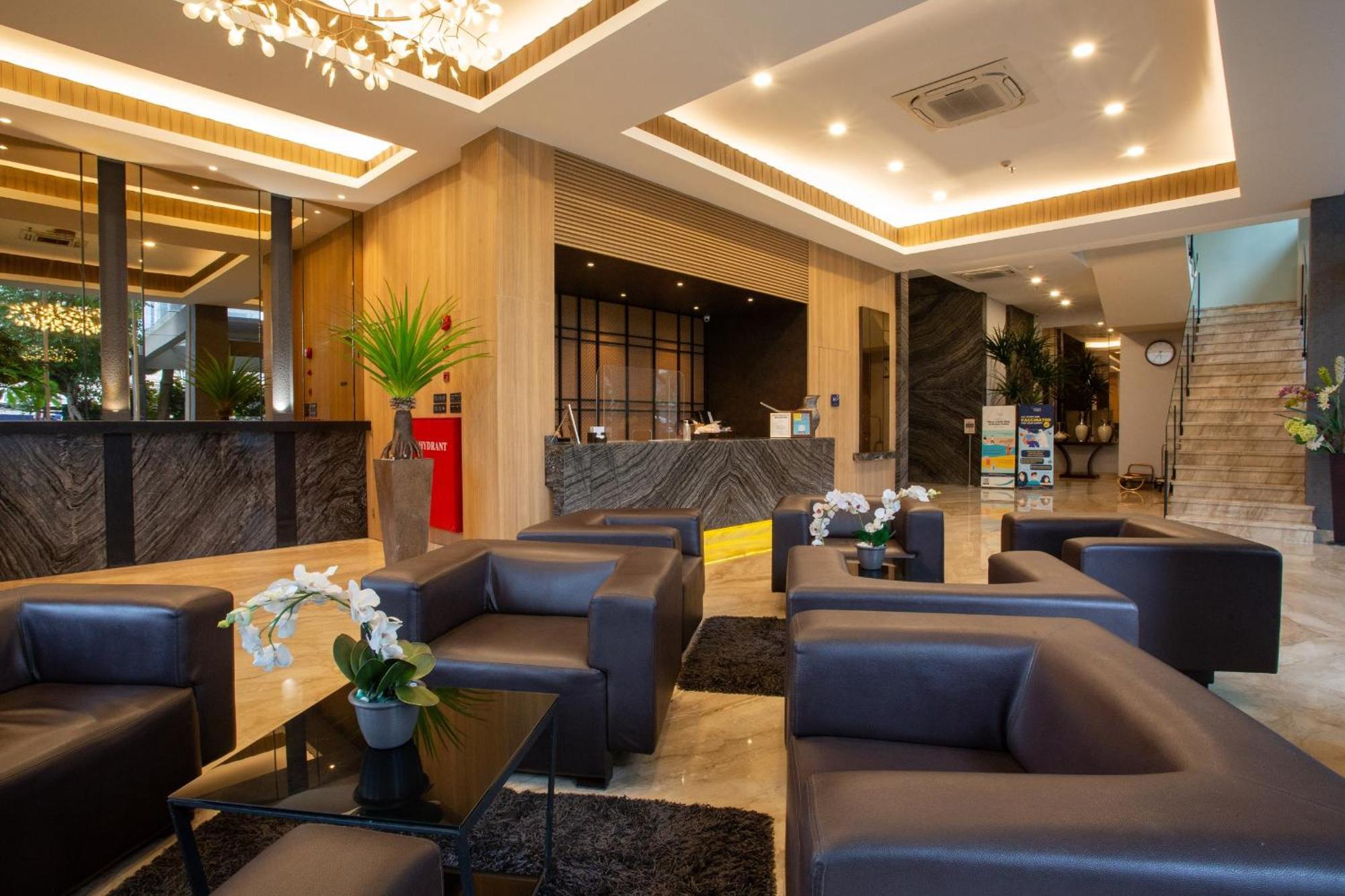Avissa Suites Jakarta Exterior photo