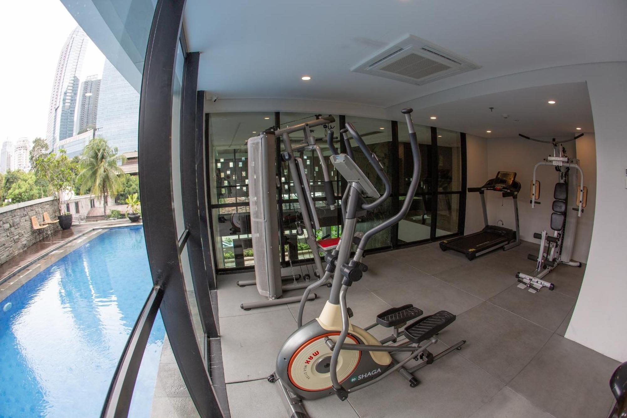 Avissa Suites Jakarta Exterior photo