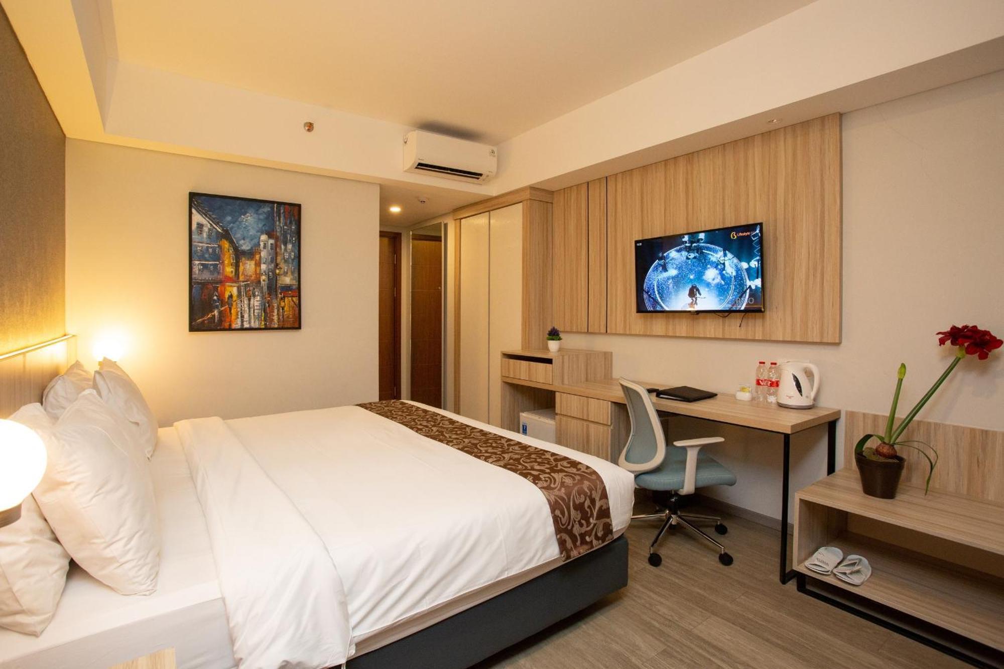 Avissa Suites Jakarta Exterior photo